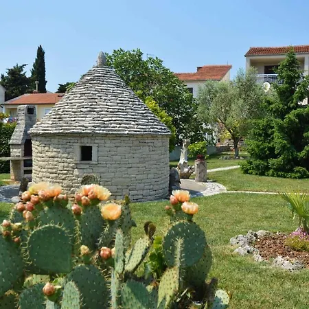 In - Istrien 10988 *