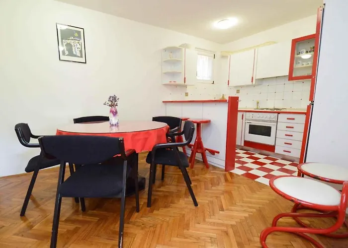 In - Istrien 10988 * Pula